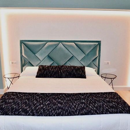 Guest House Domus Gratia Russo Рим Екстериор снимка